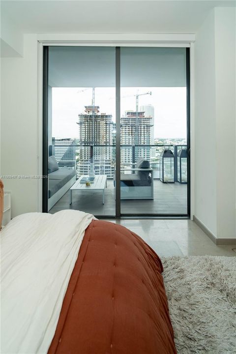 For Sale: $1,036,000 (2 beds, 2 baths, 1208 Square Feet)