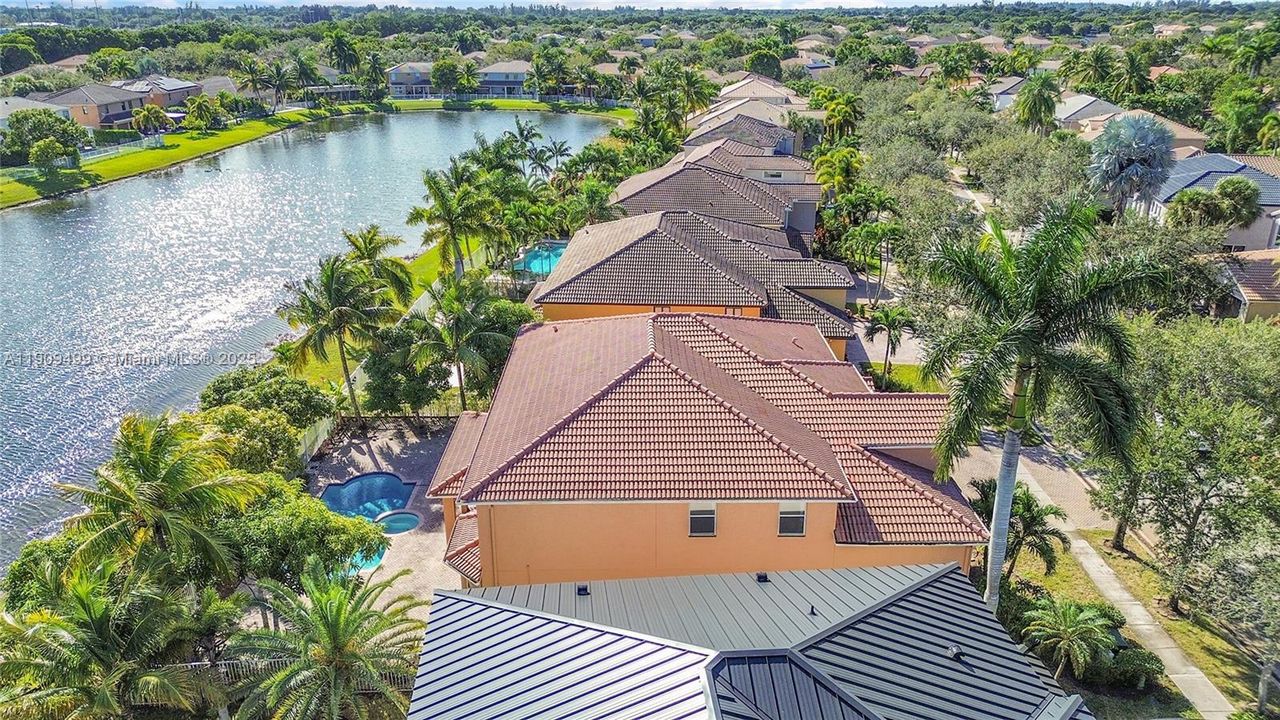 Active With Contract: $1,200,000 (5 beds, 4 baths, 4258 Square Feet)