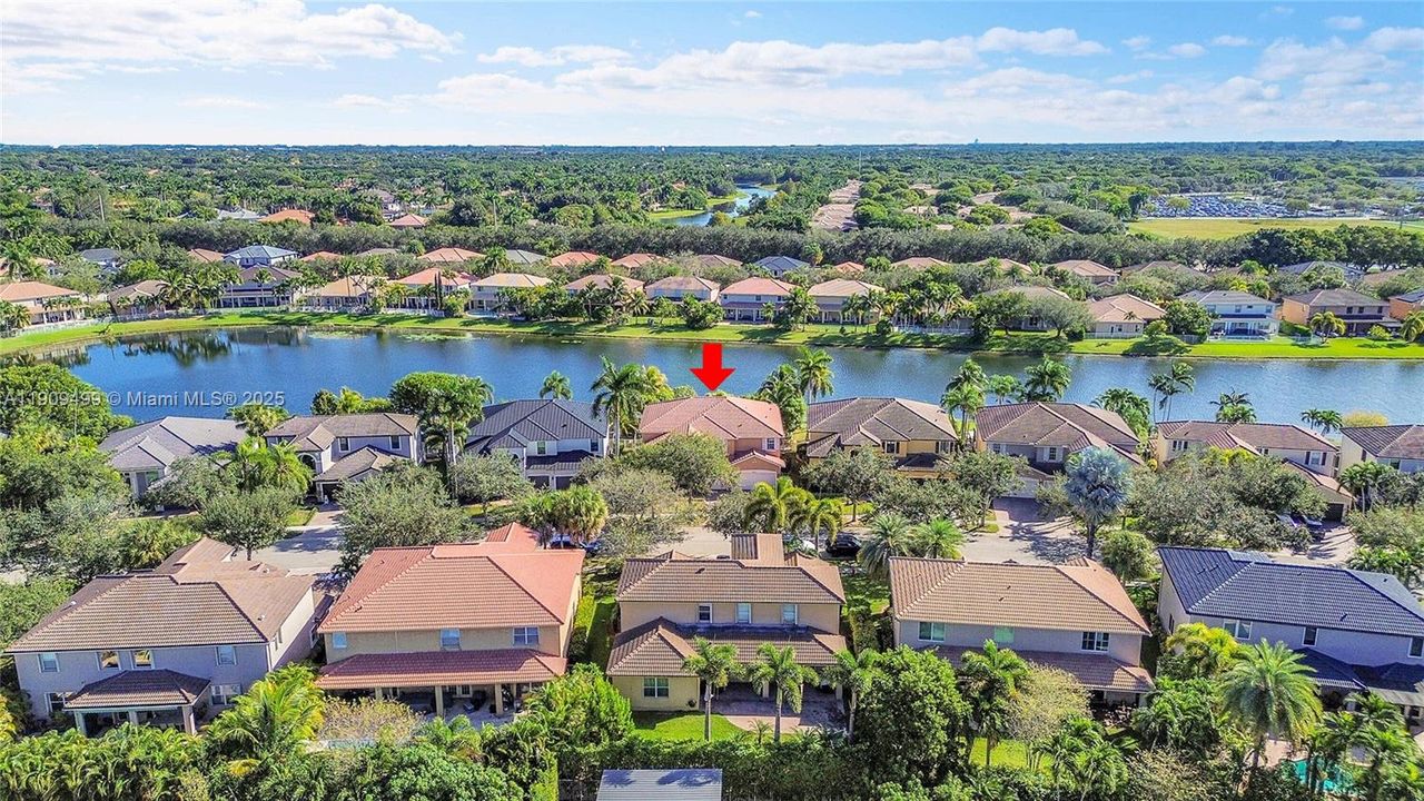 Active With Contract: $1,200,000 (5 beds, 4 baths, 4258 Square Feet)