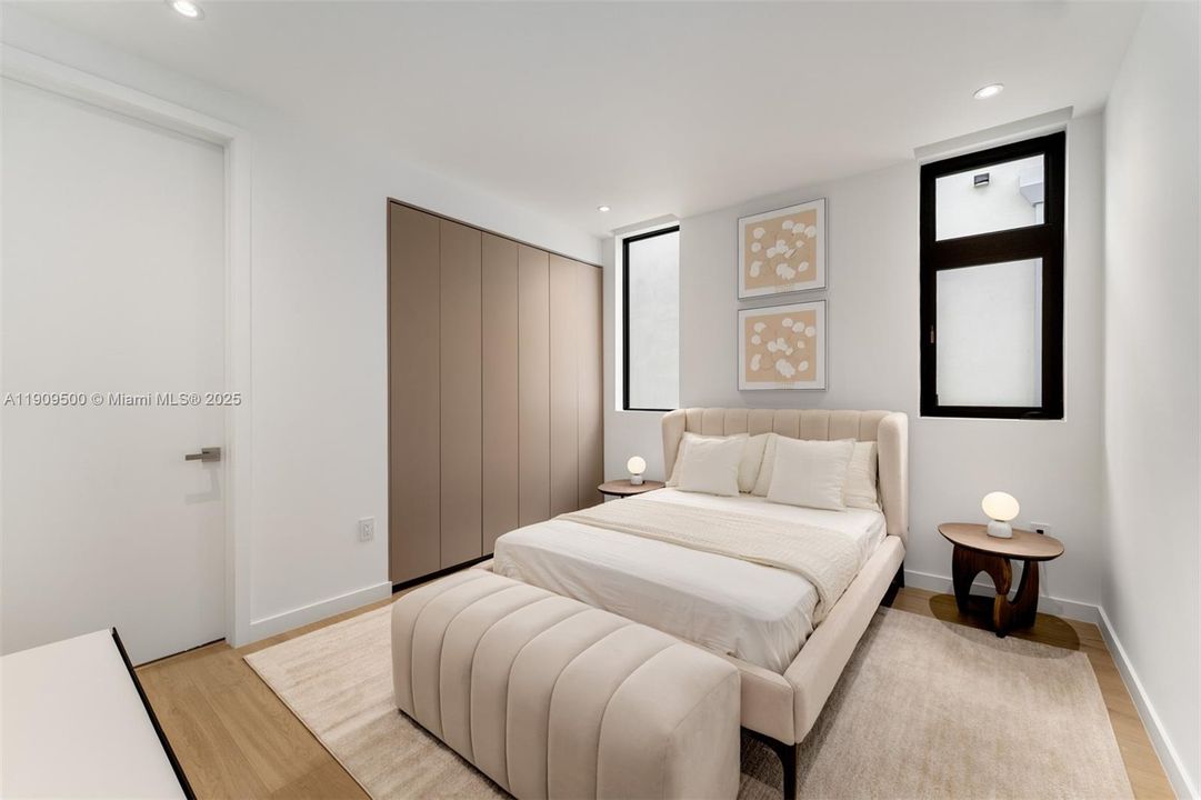 En Venta: $1,850,000 (3 camas, 3 baños, 4076 Pies cuadrados)