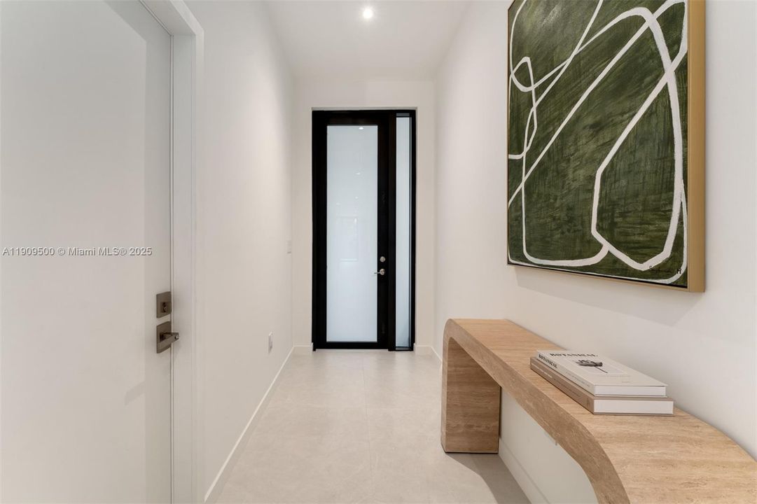 En Venta: $1,850,000 (3 camas, 3 baños, 4076 Pies cuadrados)