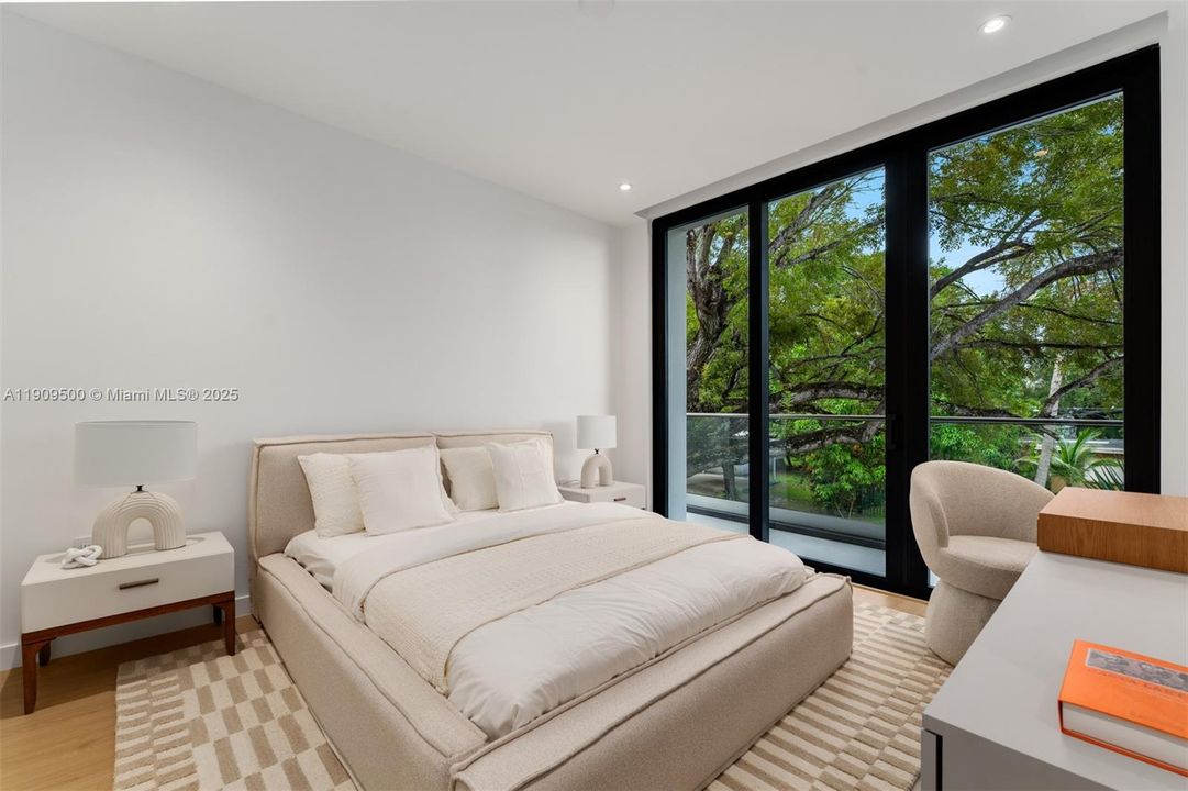 En Venta: $1,850,000 (3 camas, 3 baños, 4076 Pies cuadrados)