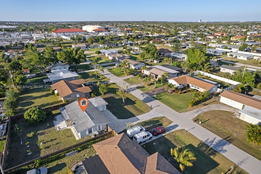 Vendido Recientemente: $245,000 (3 camas, 2 baños, 0 Pies cuadrados)