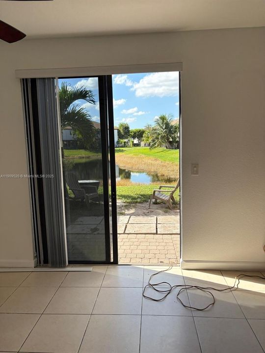 For Rent: $3,200 (3 beds, 2 baths, 1530 Square Feet)