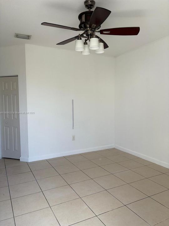 For Rent: $3,200 (3 beds, 2 baths, 1530 Square Feet)