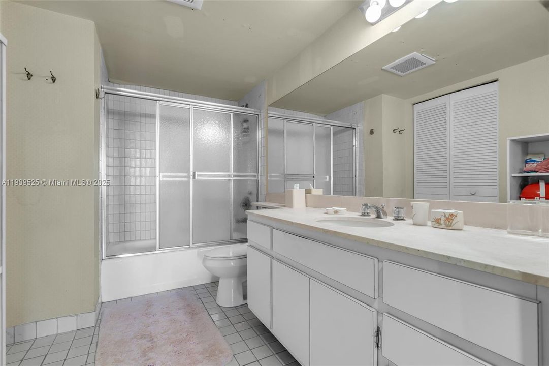 En Venta: $2,750,000 (4 camas, 4 baños, 3127 Pies cuadrados)