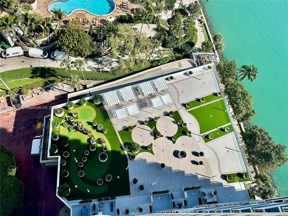 Recently Rented: $2,750 (1 beds, 1 baths, 735 Square Feet)