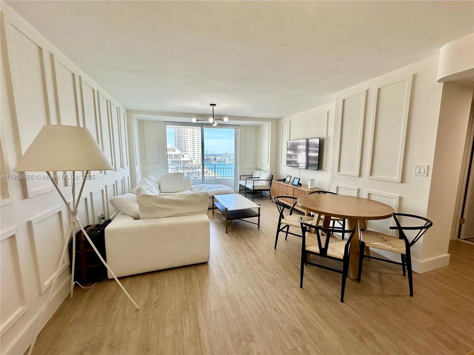 Recently Rented: $2,750 (1 beds, 1 baths, 735 Square Feet)