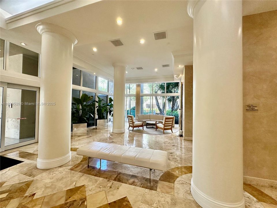 Recently Rented: $2,750 (1 beds, 1 baths, 735 Square Feet)