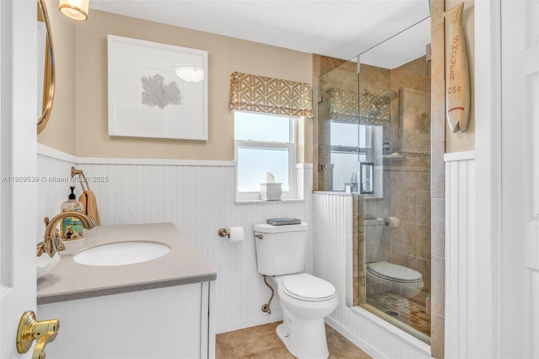 待售: $1,250,000 (4 贝兹, 2 浴室, 2166 平方英尺)