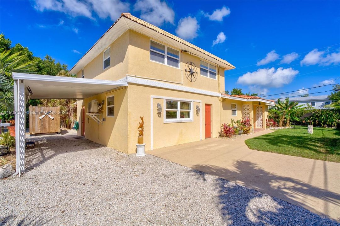 待售: $1,250,000 (4 贝兹, 2 浴室, 2166 平方英尺)