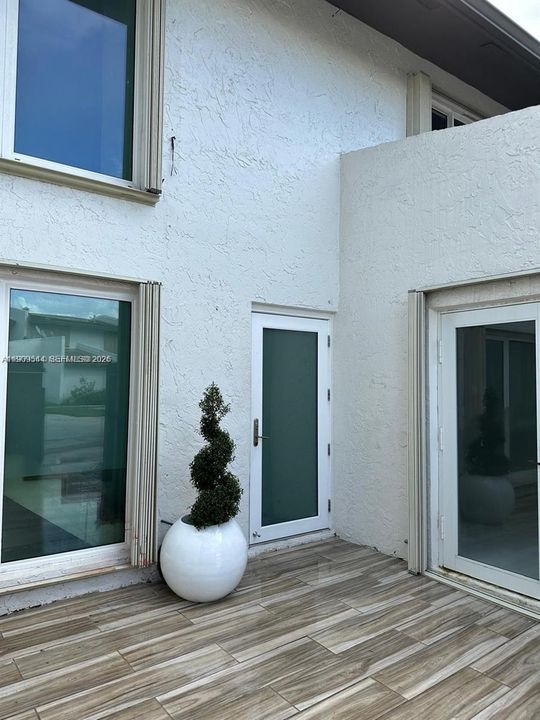 En Venta: $495,000 (3 camas, 2 baños, 1365 Pies cuadrados)