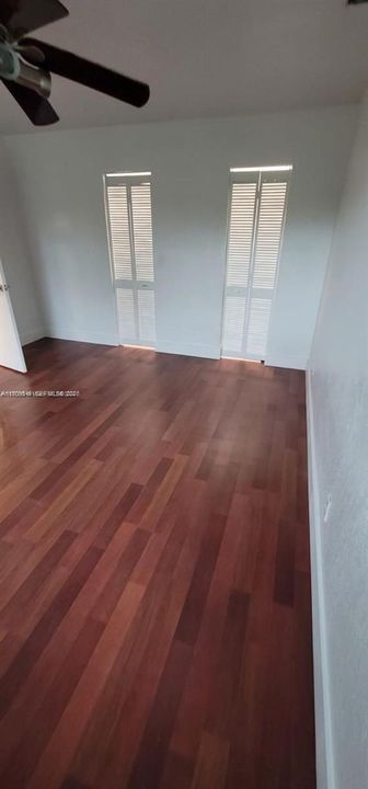 En Venta: $495,000 (3 camas, 2 baños, 1365 Pies cuadrados)