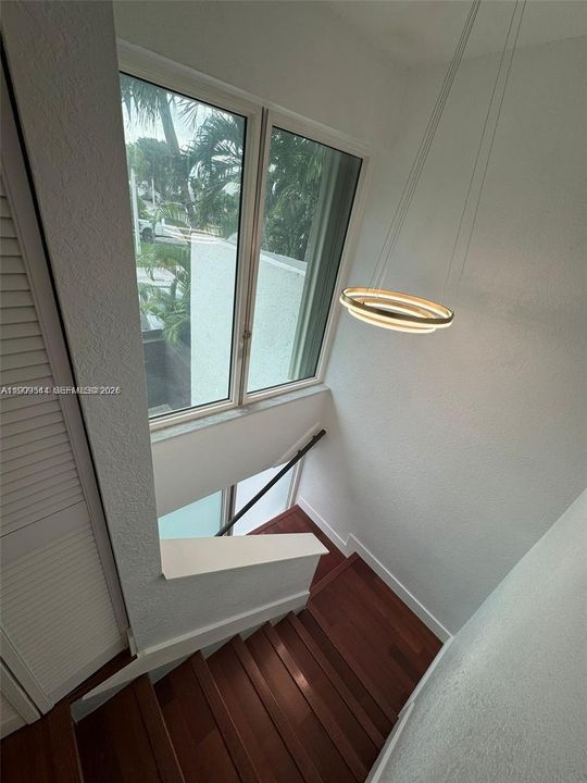 En Venta: $495,000 (3 camas, 2 baños, 1365 Pies cuadrados)