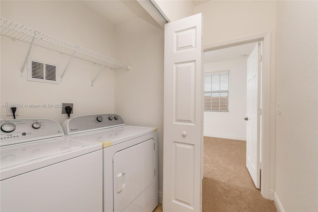 Active With Contract: $3,500 (3 beds, 3 baths, 1955 Square Feet)