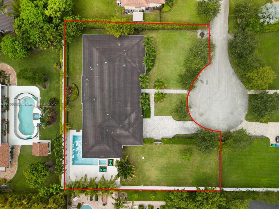 В аренду: $17,000 (6 спален, 6 ванн, 4444 Квадратных фут)