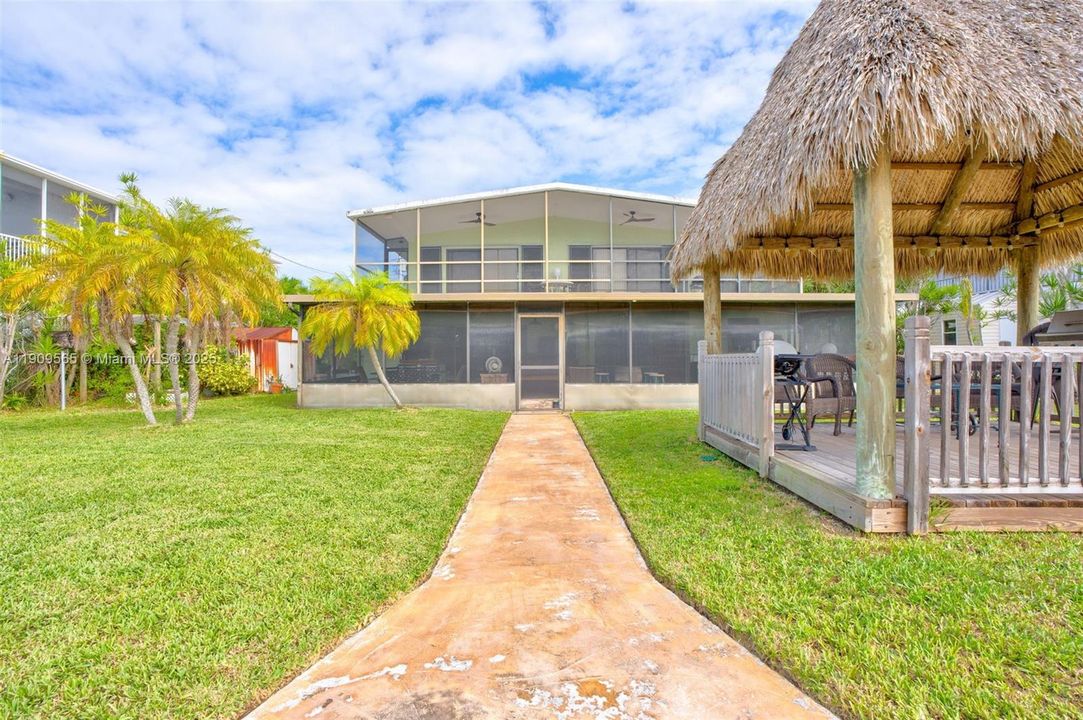 待售: $1,750,000 (3 贝兹, 4 浴室, 1850 平方英尺)