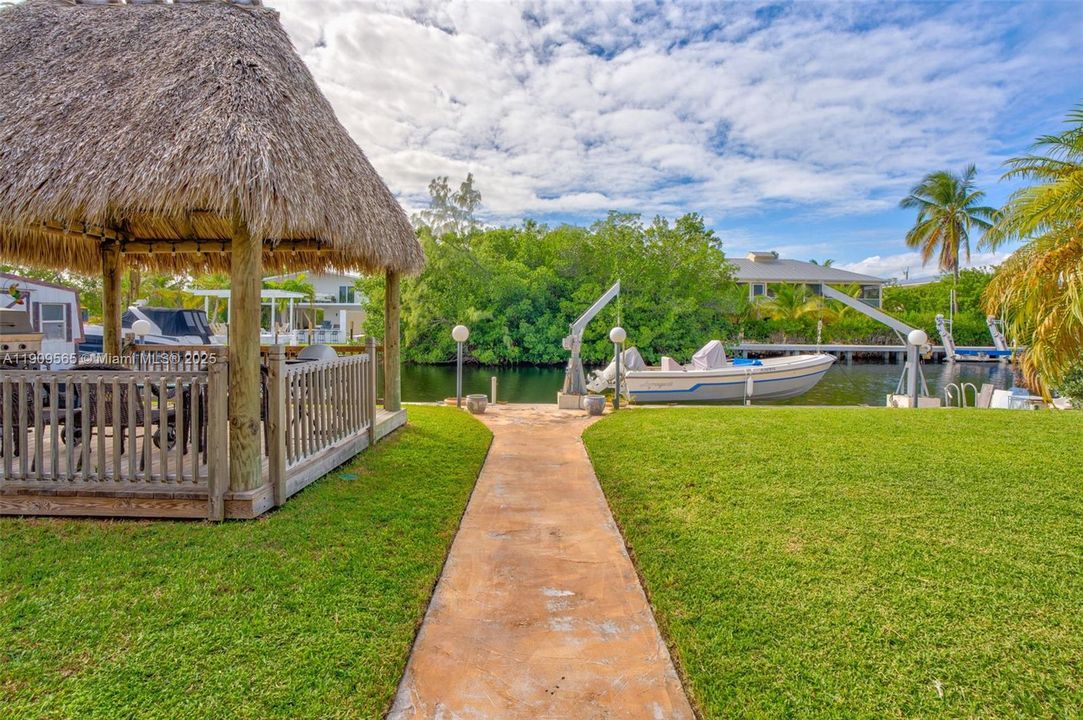 待售: $1,750,000 (3 贝兹, 4 浴室, 1850 平方英尺)