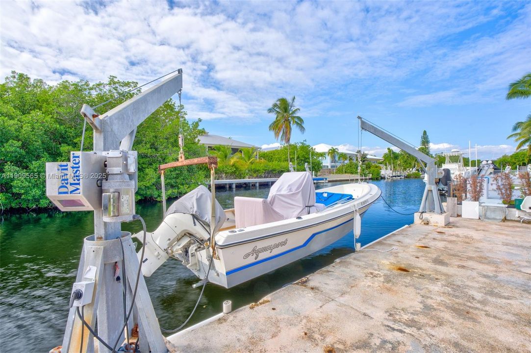 待售: $1,750,000 (3 贝兹, 4 浴室, 1850 平方英尺)