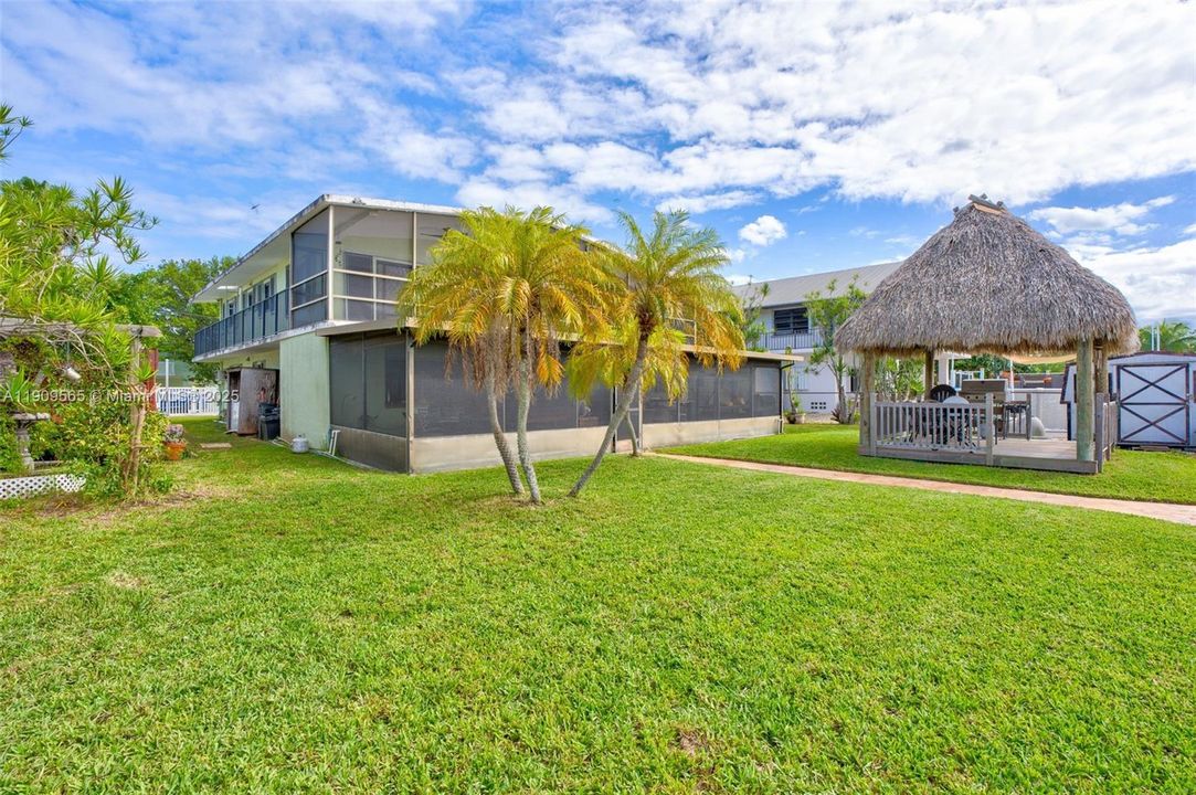 待售: $1,750,000 (3 贝兹, 4 浴室, 1850 平方英尺)