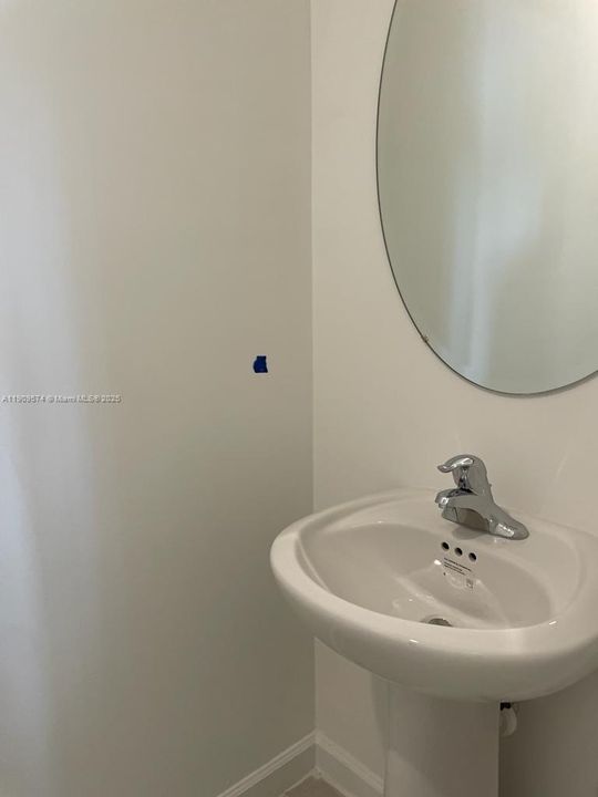 For Sale: $450,000 (3 beds, 2 baths, 1588 Square Feet)