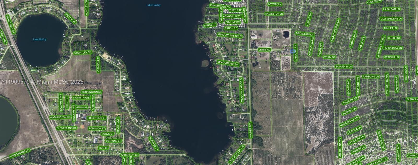 待售: $6,900 (0.24 acres)