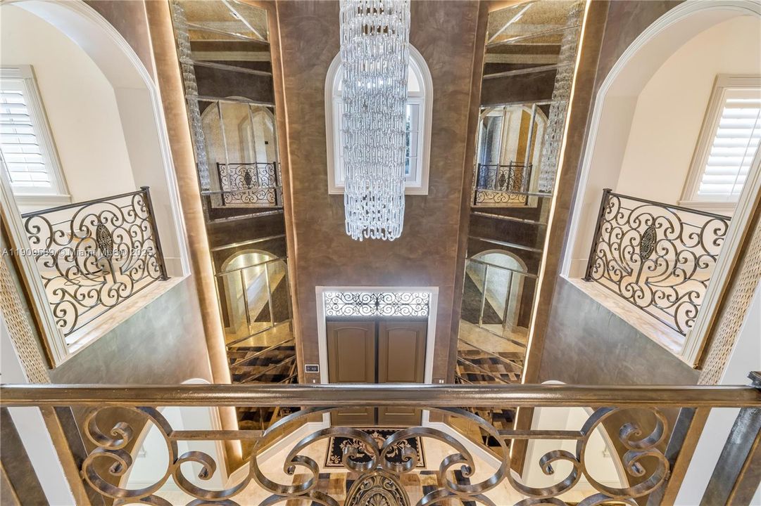 For Sale: $18,500,000 (9 beds, 8 baths, 9997 Square Feet)