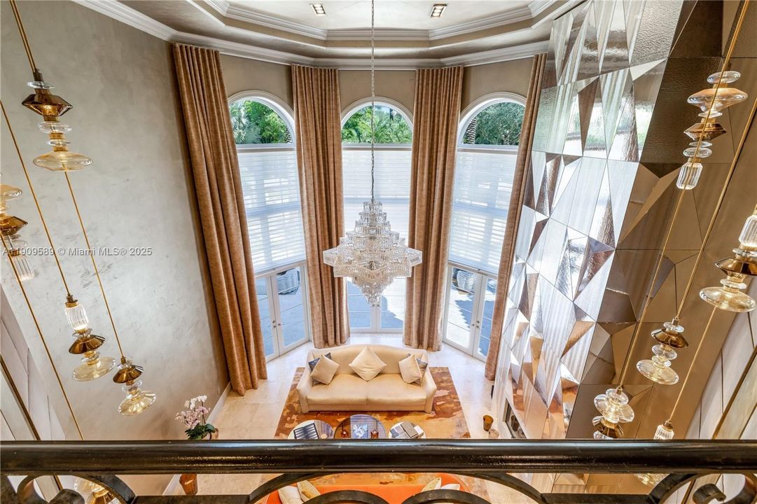 For Sale: $18,500,000 (9 beds, 8 baths, 9997 Square Feet)