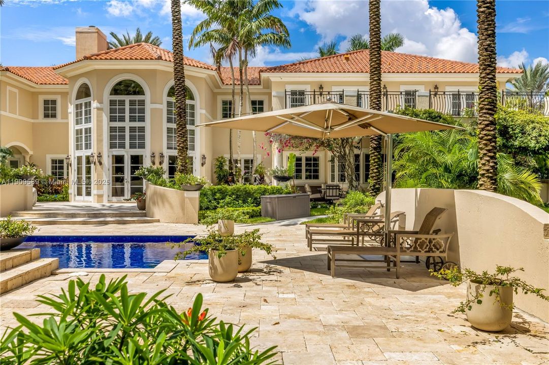 For Sale: $18,500,000 (9 beds, 8 baths, 9997 Square Feet)