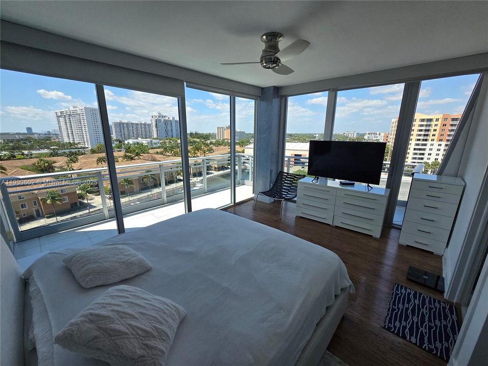 For Sale: $1,320,000 (3 beds, 4 baths, 2050 Square Feet)