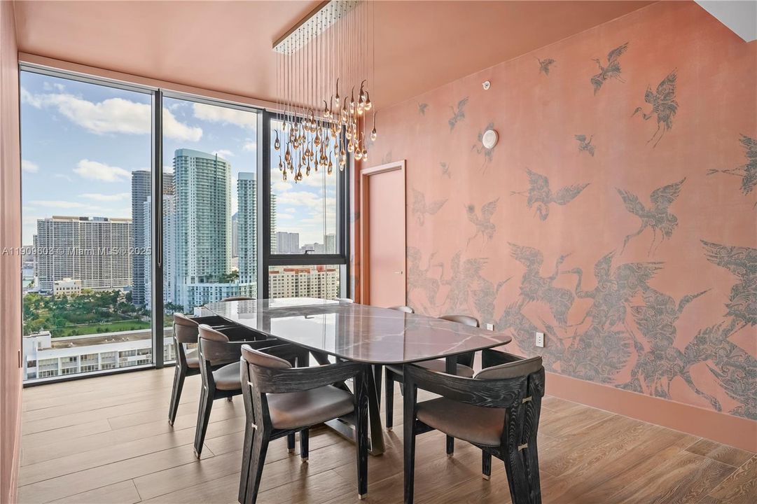 En Venta: $2,795,000 (3 camas, 4 baños, 2743 Pies cuadrados)