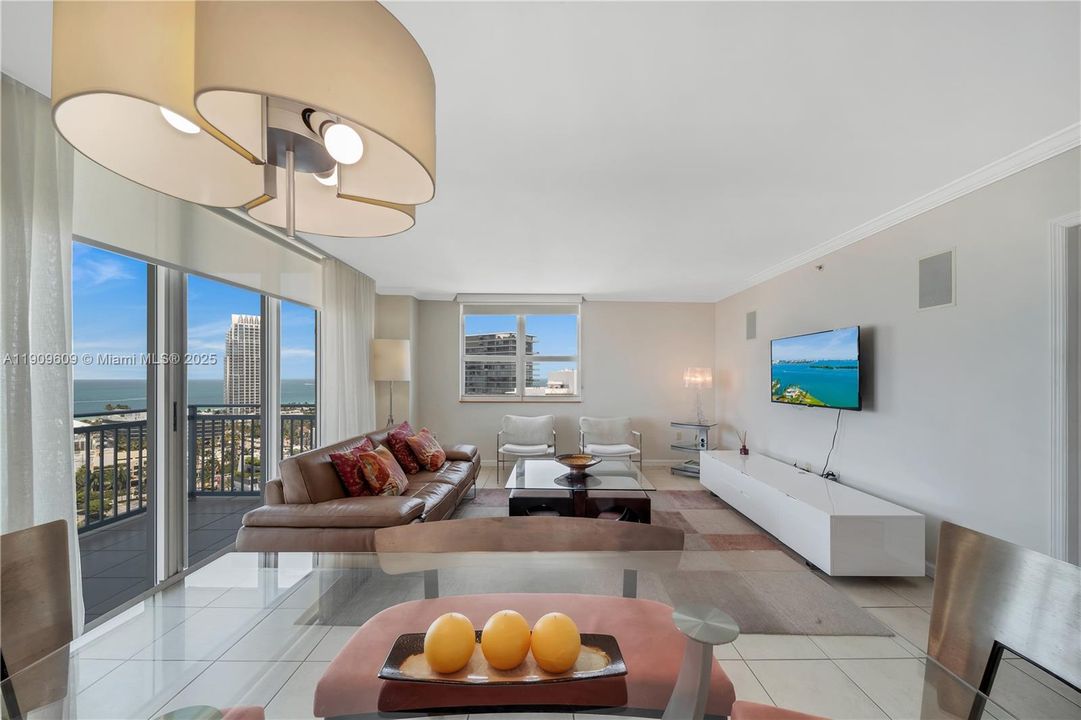 Active With Contract: $6,500 (2 beds, 2 baths, 1130 Square Feet)