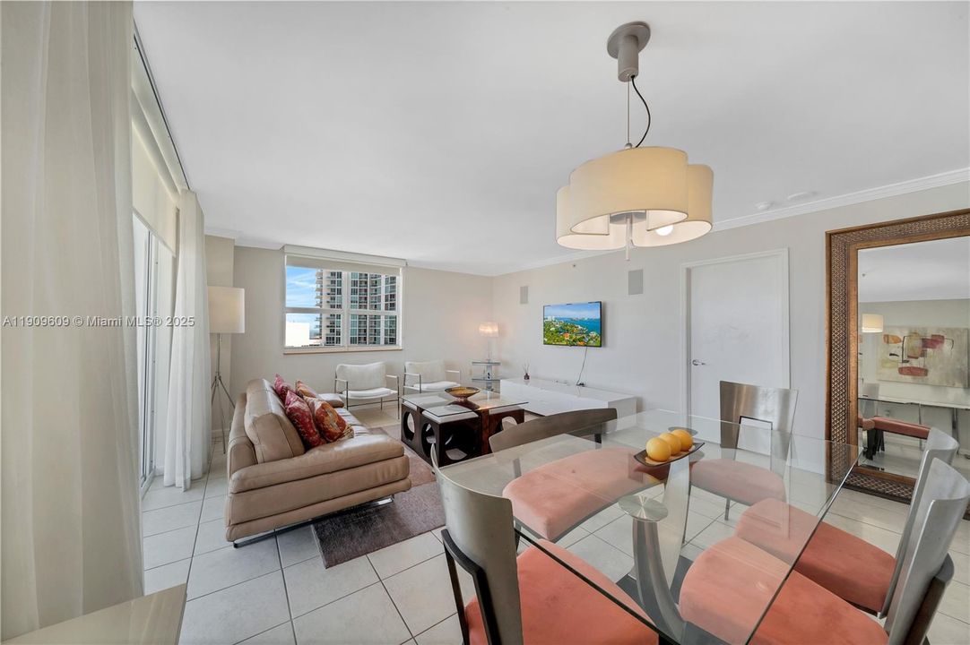 Active With Contract: $6,500 (2 beds, 2 baths, 1130 Square Feet)