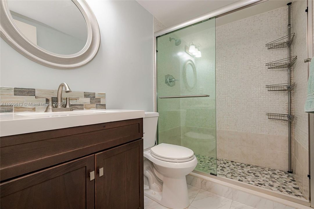 For Sale: $575,000 (2 beds, 2 baths, 1362 Square Feet)