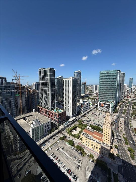 待售: $750,000 (0 贝兹, 1 浴室, 442 平方英尺)