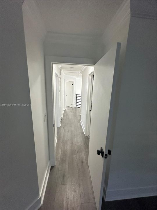 Activo con contrato: $599,000 (3 camas, 2 baños, 2103 Pies cuadrados)