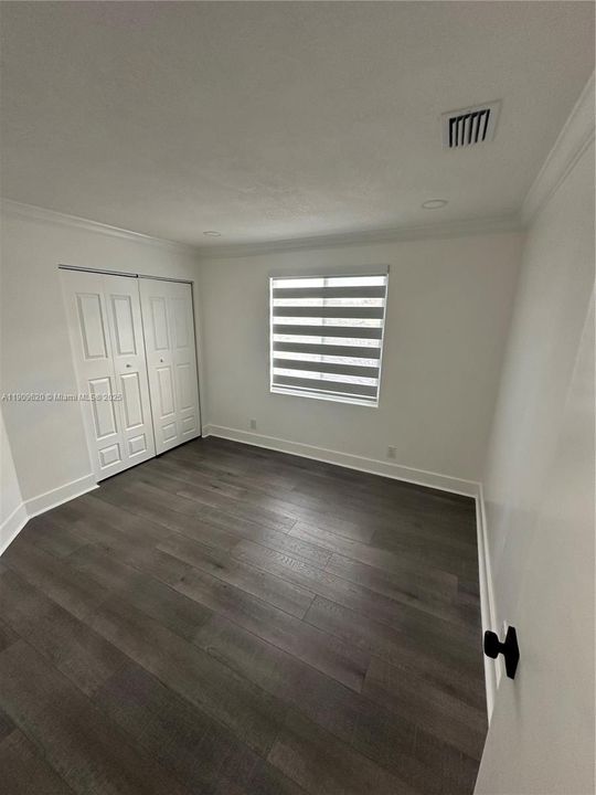 Activo con contrato: $599,000 (3 camas, 2 baños, 2103 Pies cuadrados)