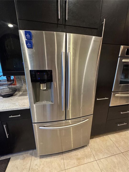 For Sale: $572,000 (3 beds, 2 baths, 1380 Square Feet)