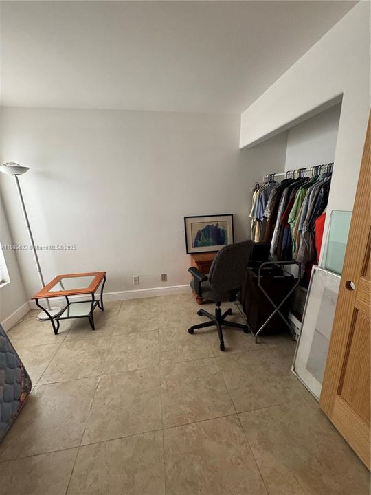 For Sale: $572,000 (3 beds, 2 baths, 1380 Square Feet)