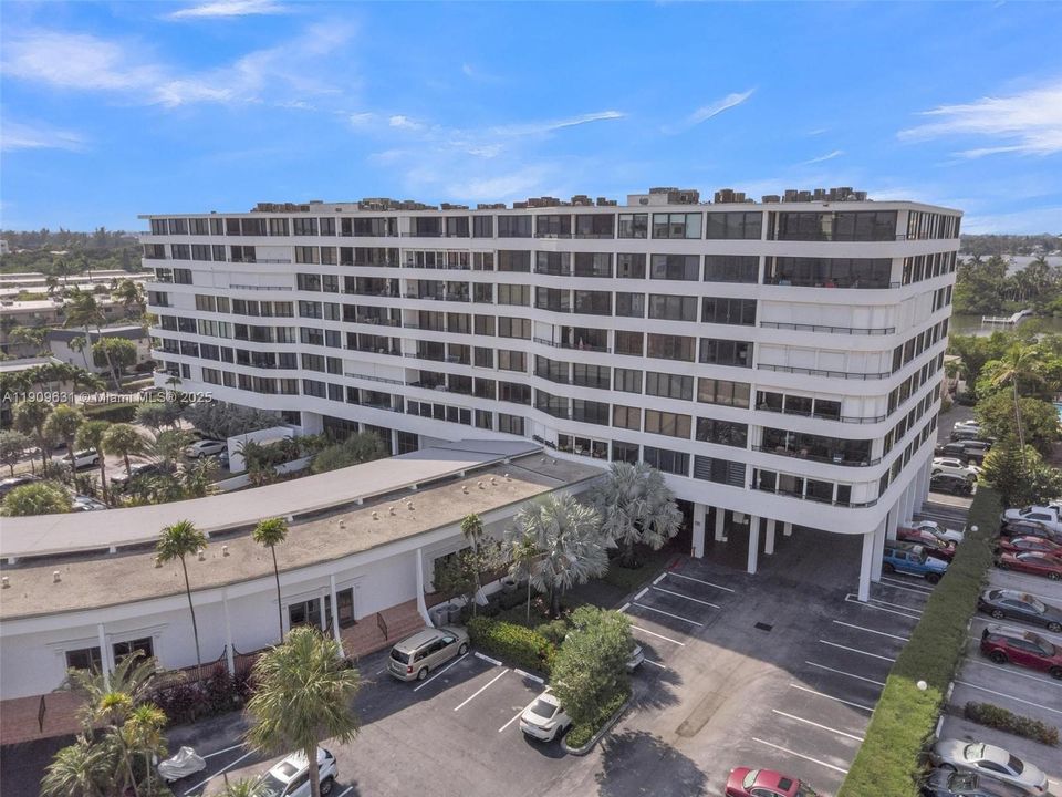 На продажу: $620,000 (2 спален, 2 ванн, 1541 Квадратных фут)