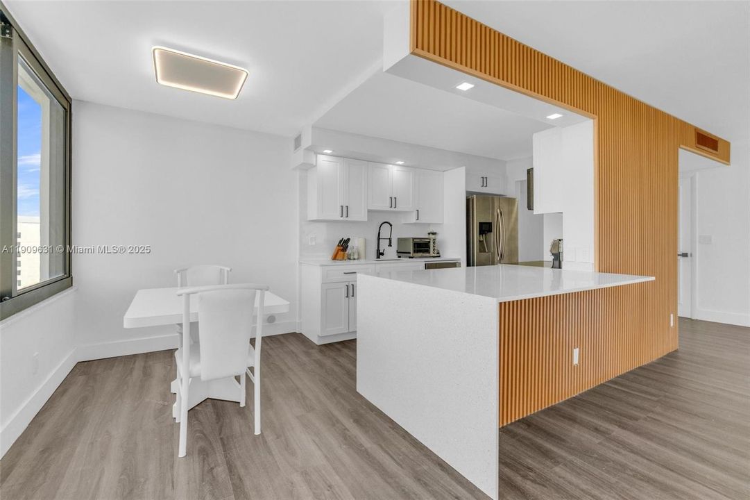 На продажу: $620,000 (2 спален, 2 ванн, 1541 Квадратных фут)