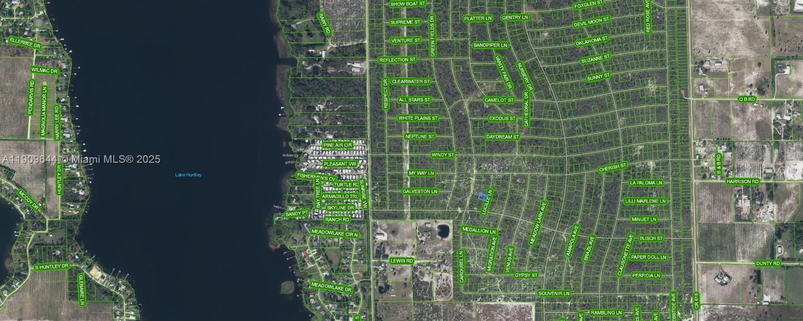 待售: $5,900 (0.23 acres)