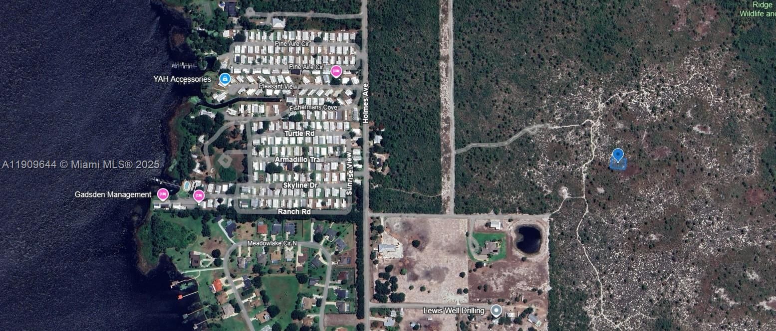 待售: $5,900 (0.23 acres)