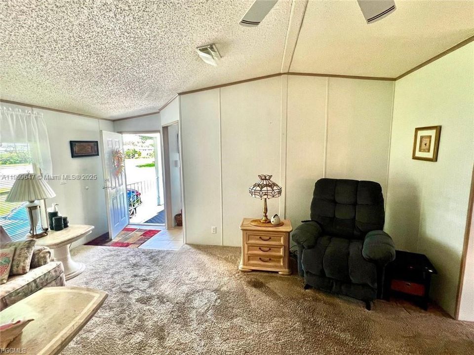 Недавно продано: $120,000 (2 спален, 2 ванн, 0 Квадратных фут)