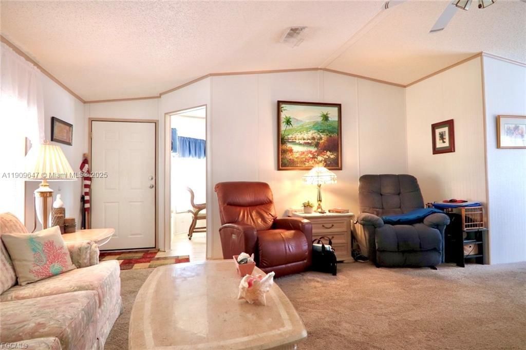 Недавно продано: $120,000 (2 спален, 2 ванн, 0 Квадратных фут)