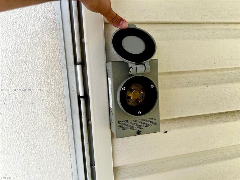 Недавно продано: $120,000 (2 спален, 2 ванн, 0 Квадратных фут)