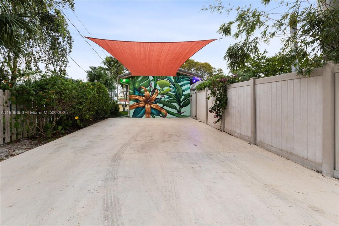 For Rent: $5,450 (4 beds, 3 baths, 1549 Square Feet)