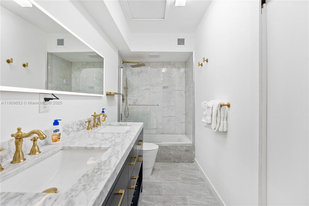 For Rent: $5,450 (4 beds, 3 baths, 1549 Square Feet)