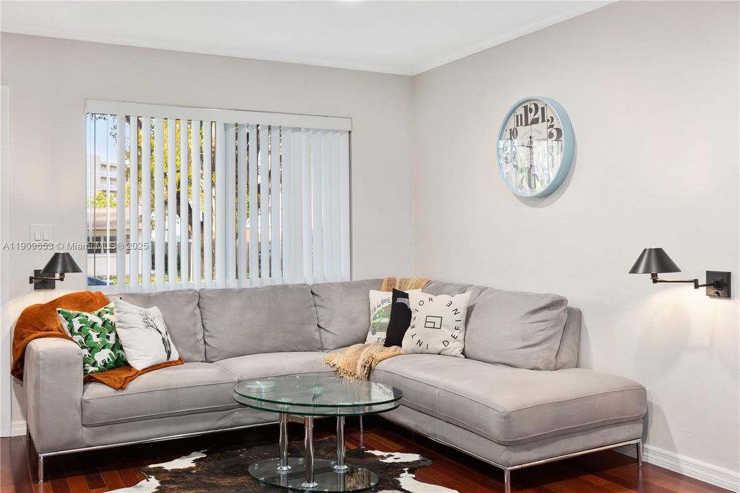 For Rent: $5,450 (4 beds, 3 baths, 1549 Square Feet)