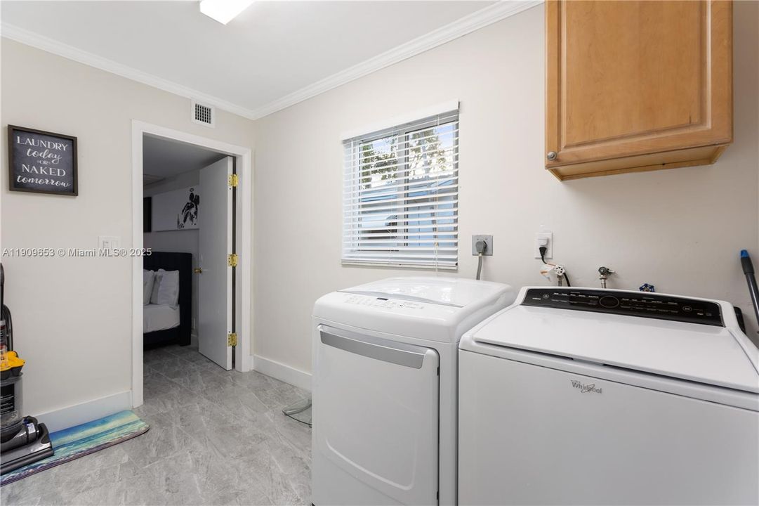 For Rent: $5,450 (4 beds, 3 baths, 1549 Square Feet)